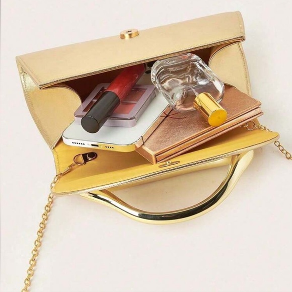 Elegant Gold Clutch Bag - Picture 6 of 6